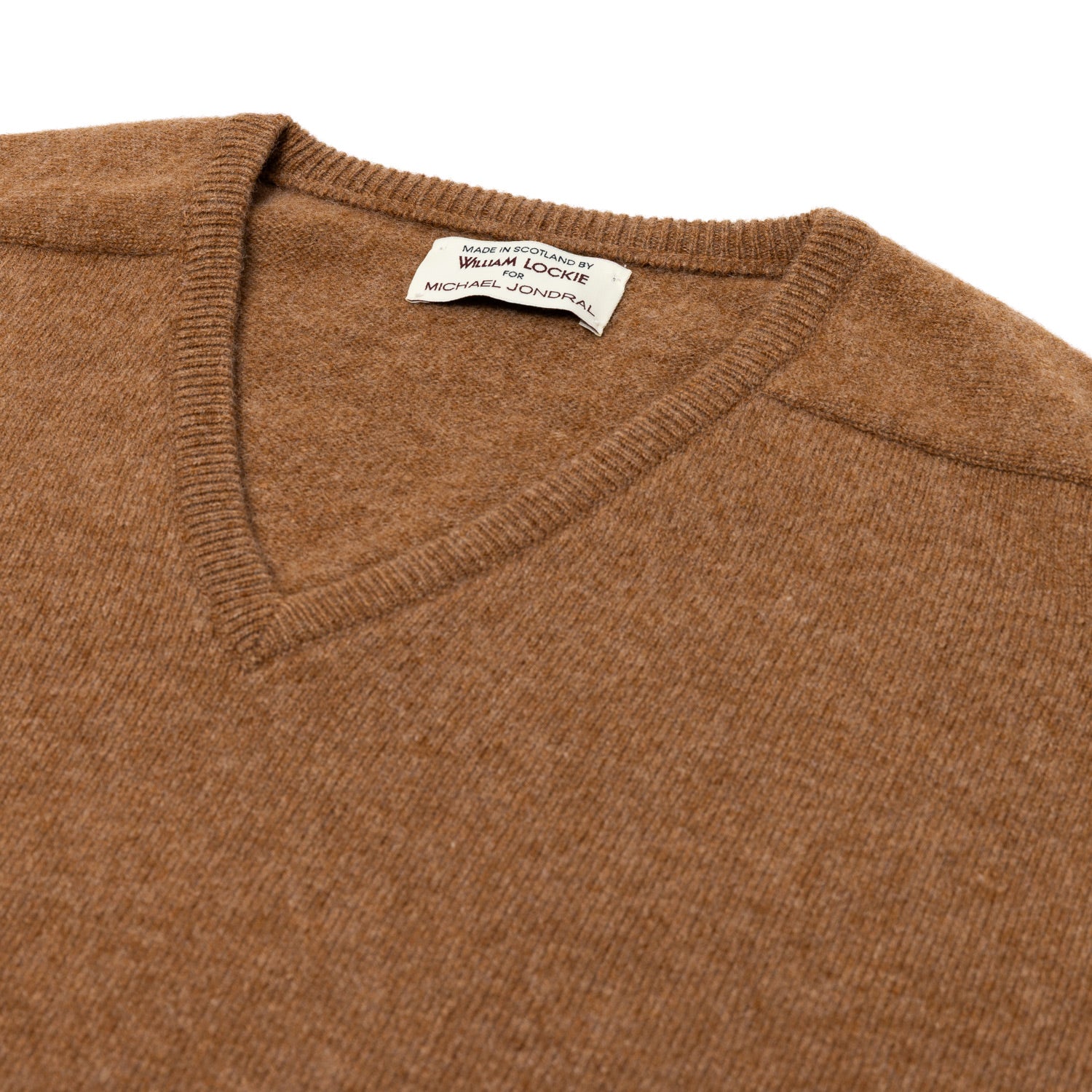 Sweater "Leven Vee" made of pure Geelong Lambswool - 2 Ply